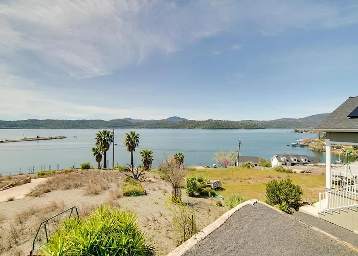 Clearlake Vacation Rental W/ Nearby Lake Access!